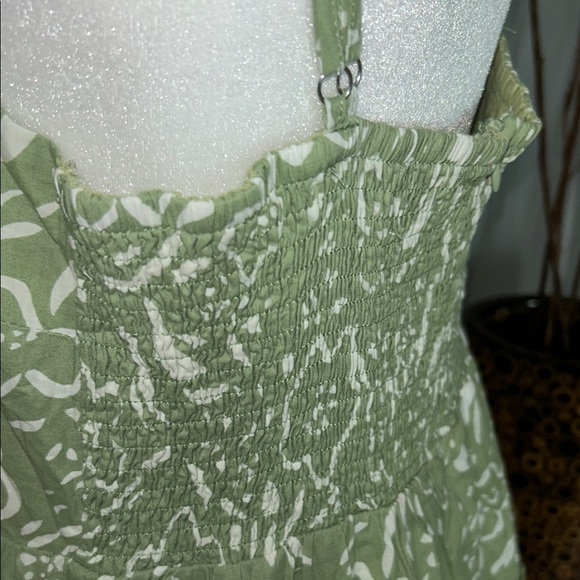 Green Spaghetti Strap Maxi Sundress for Wedding Guest - Picture 2 of 11